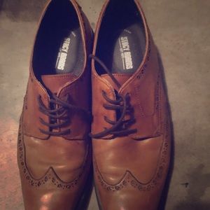 Dress shoes